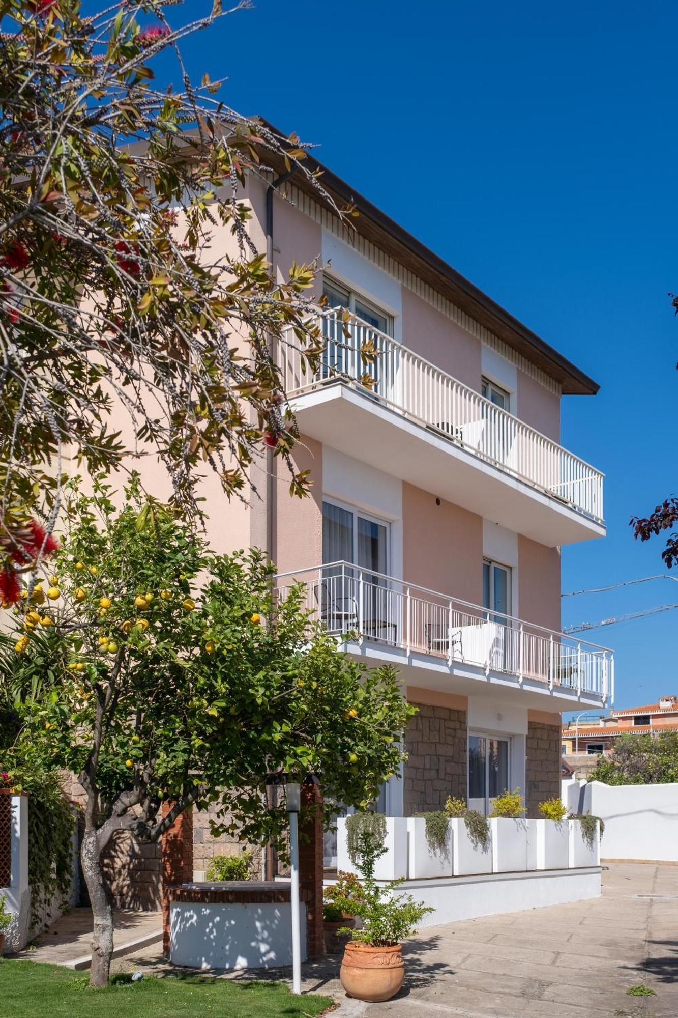 Nautika Suites Alguer Exterior foto